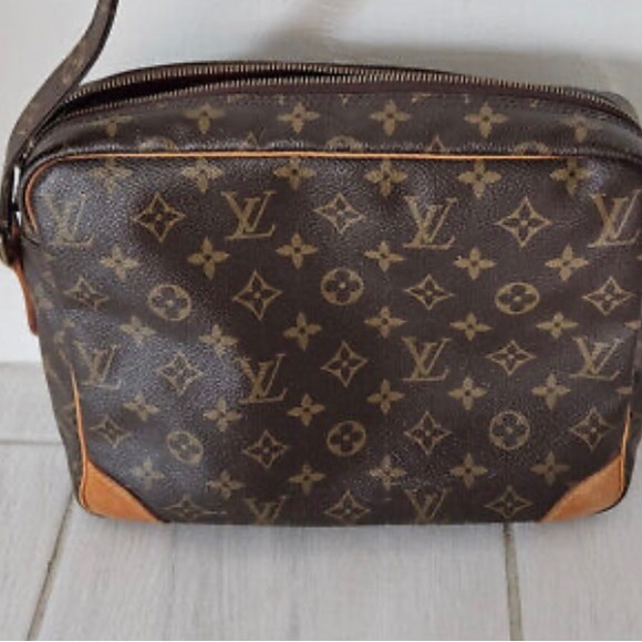 Vintage Louis Vuitton AUTHENTIC Potomac bag - Picture 2 of 11